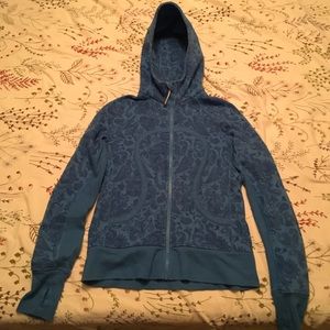 Size 6 Lululemon Scuba Hoodie